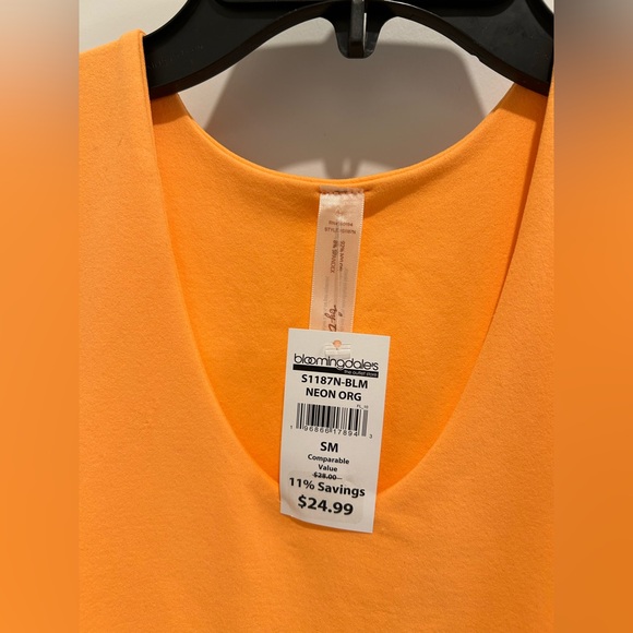 NWT By Together Orange Crop Top - Picture 2 of 4